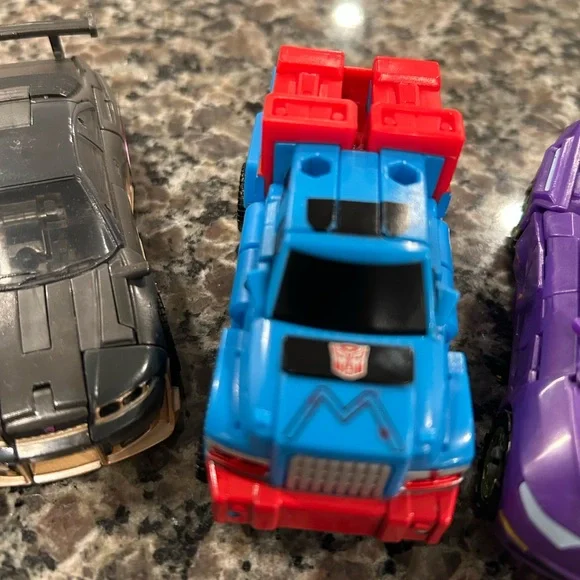 Today’s deal-Transformers Action Figure Vehicles Lot of 4 – Hasbro Characters - Picture 4 of 6